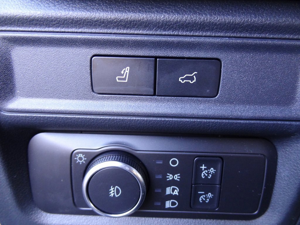 Certified 2022 Ford Expedition Limited image 6