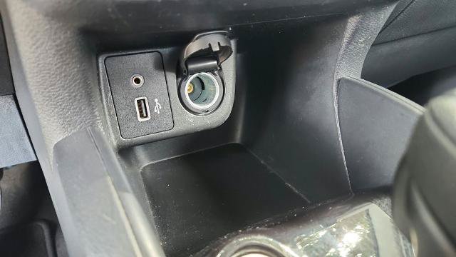 Used 2022 Nissan Versa SV FWD image 16