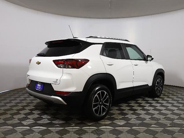 Used 2024 Chevrolet TrailBlazer LT w/ Convenience Package image 5