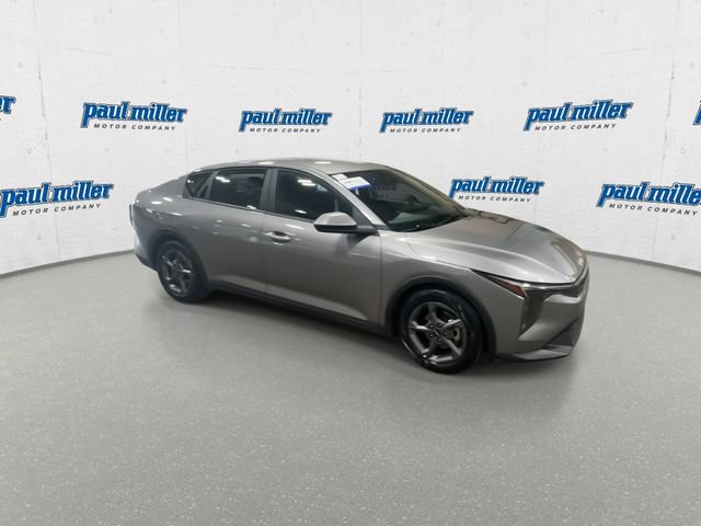Used 2025 Kia K4 FWD image 13