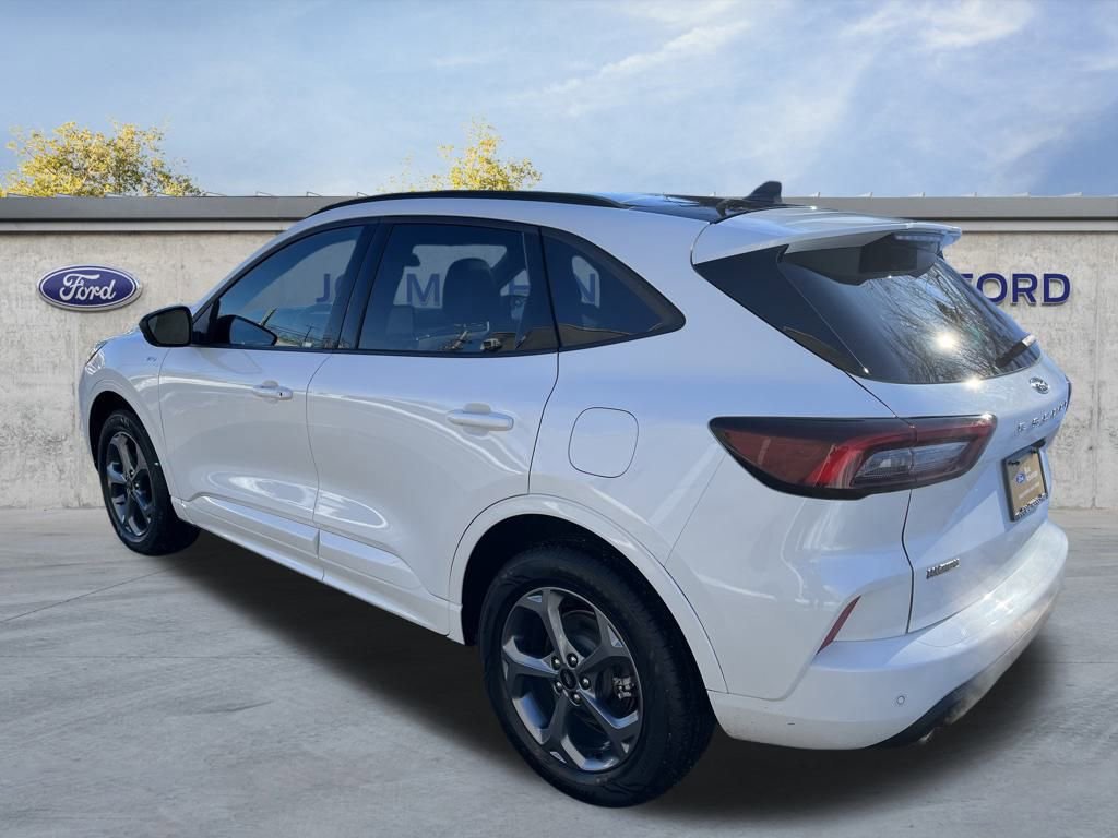 Certified 2024 Ford Escape ST-Line w/ Tech Pack #1 image 3