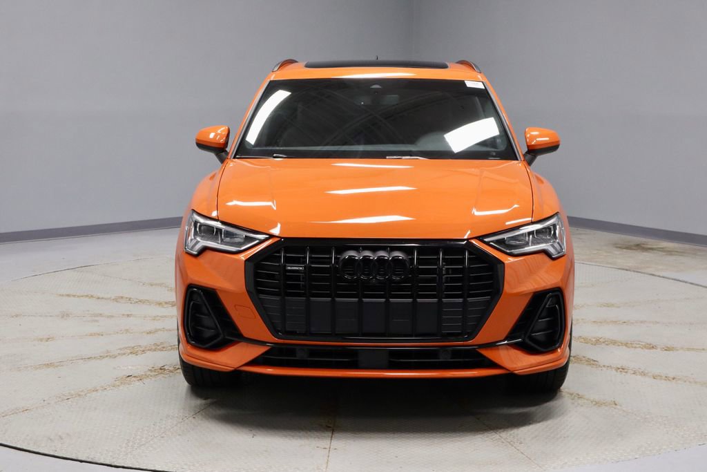 Used 2024 Audi Q3 2.0T Premium Plus w/ Premium Plus Package AWD/4WD image 8