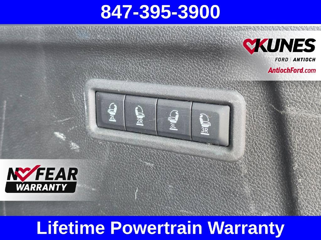 Used 2024 Jeep Wagoneer L Series II w/ Flexible Seating Group AWD/4WD image 33