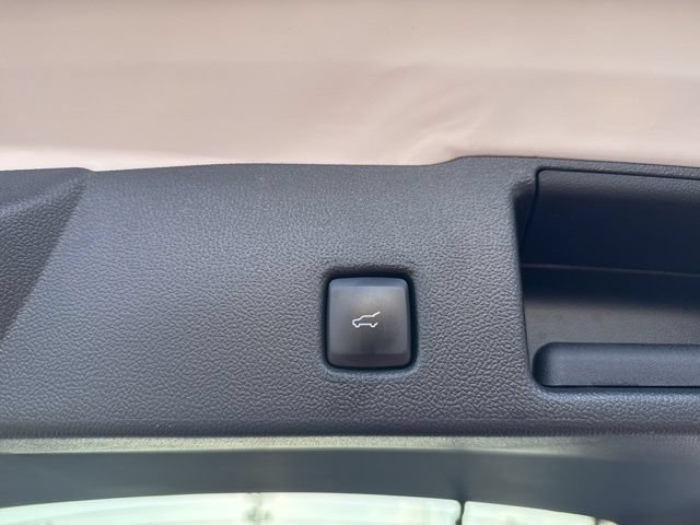 Certified 2023 Ford Escape Platinum AWD/4WD image 7