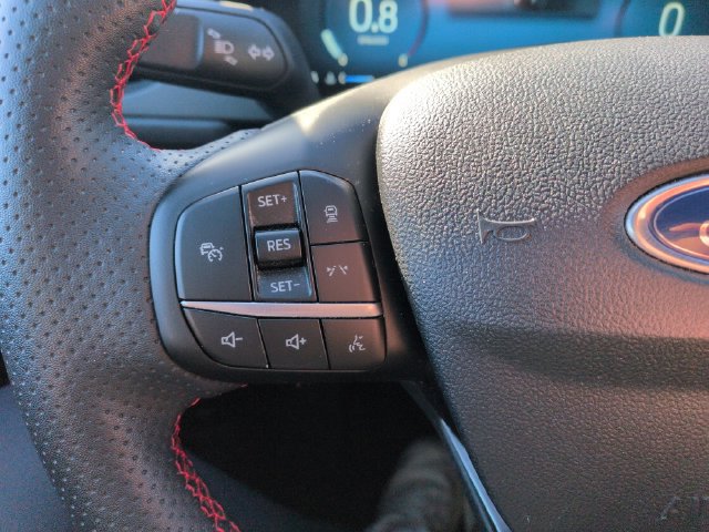 Certified 2023 Ford Escape ST-Line Select AWD/4WD image 32