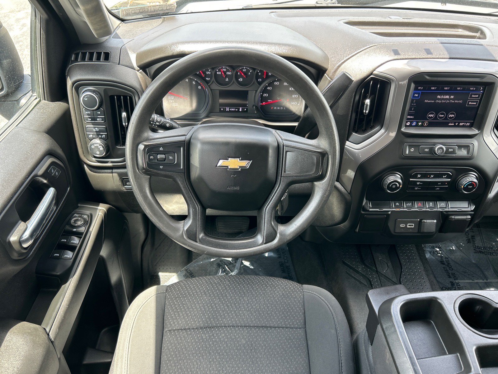 Used 2021 Chevrolet Silverado 1500 Custom AWD/4WD image 5