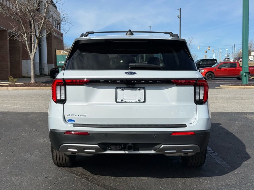 Certified 2026 Ford Explorer Active w/ Active Comfort Package RWD image 5