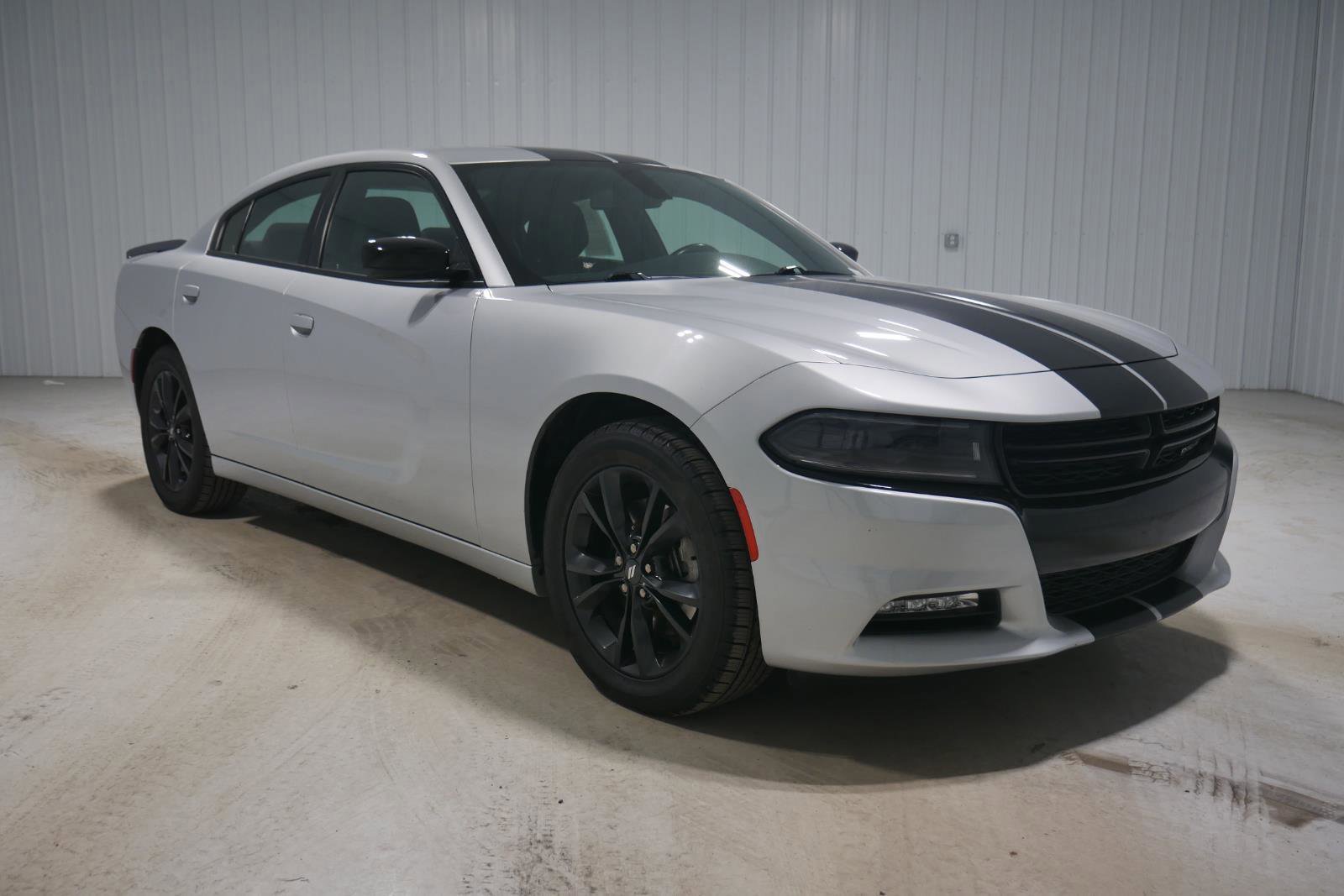 Used 2022 Dodge Charger SXT w/ Blacktop Package image 7