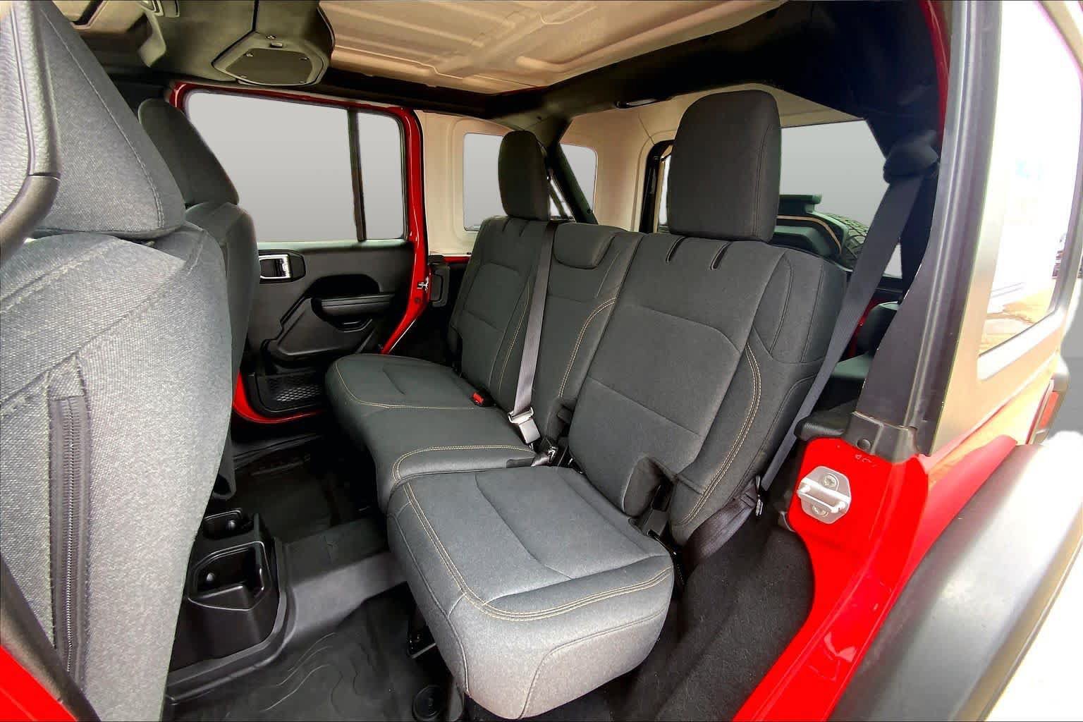 Used 2025 Jeep Wrangler Unlimited Sport AWD/4WD image 21