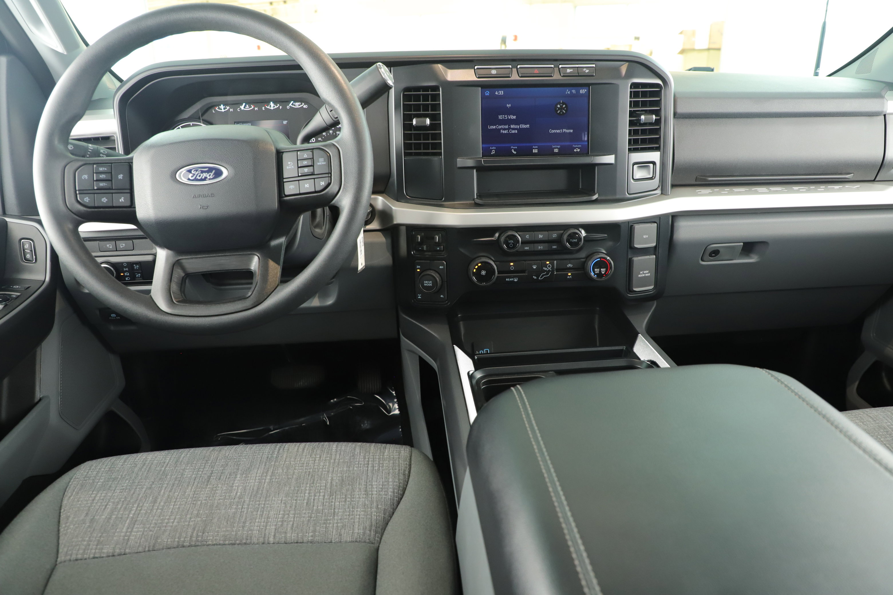 Certified 2024 Ford F250 XLT w/ FX4 Off-Road Package image 22