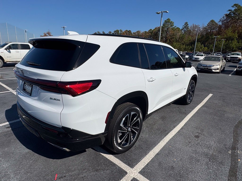 Used 2025 Buick Enclave Sport Touring w/ Power Package FWD image 7