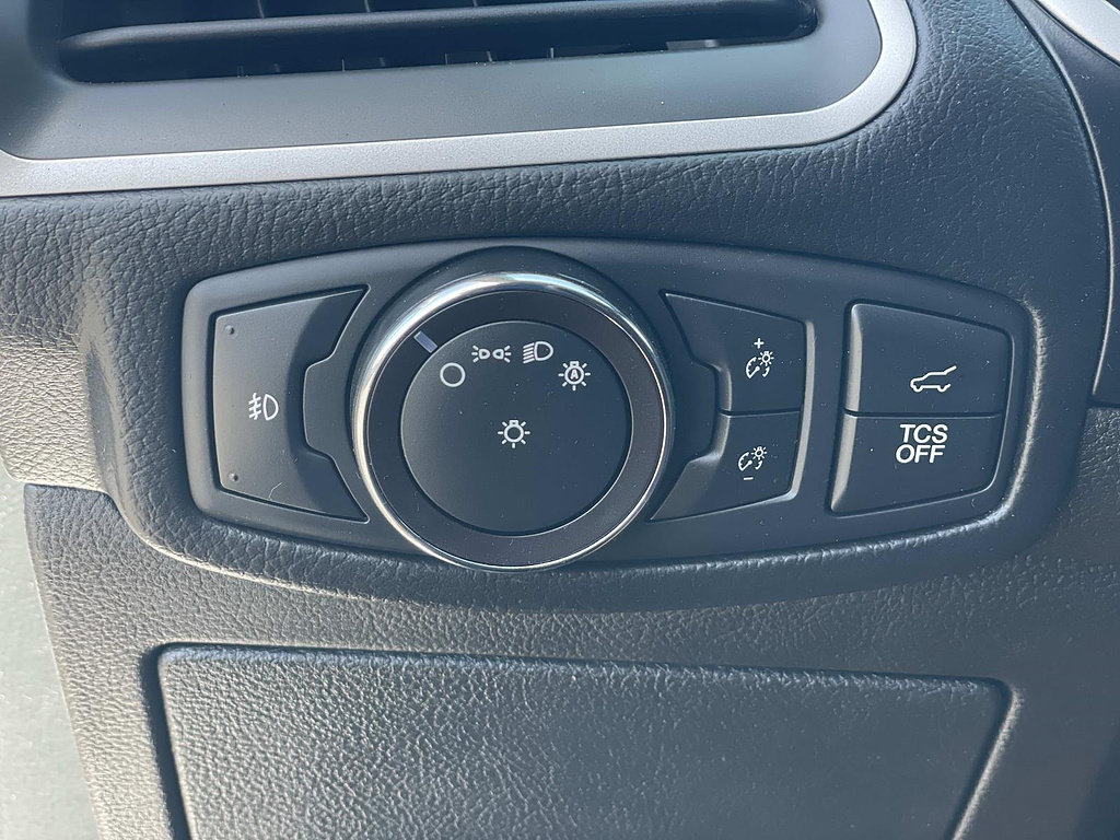 Certified 2019 Ford Edge SEL w/ Equipment Group 201A FWD image 17