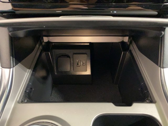 Certified 2024 Ford Explorer Limited w/ Limited Technology Package AWD/4WD image 35