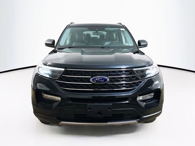 Certified 2021 Ford Explorer XLT w/ Equipment Group 202A image 6