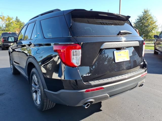 Certified 2021 Ford Explorer XLT w/ Equipment Group 202A AWD/4WD image 6