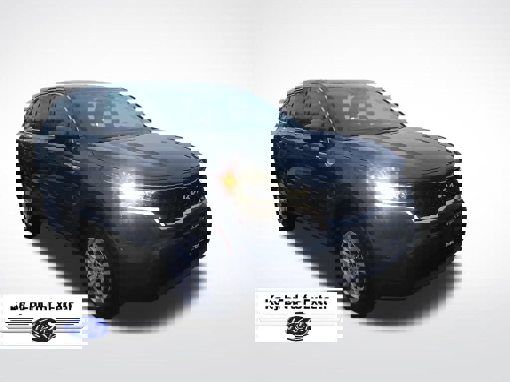 Used 2022 Kia Sorento LX image 2