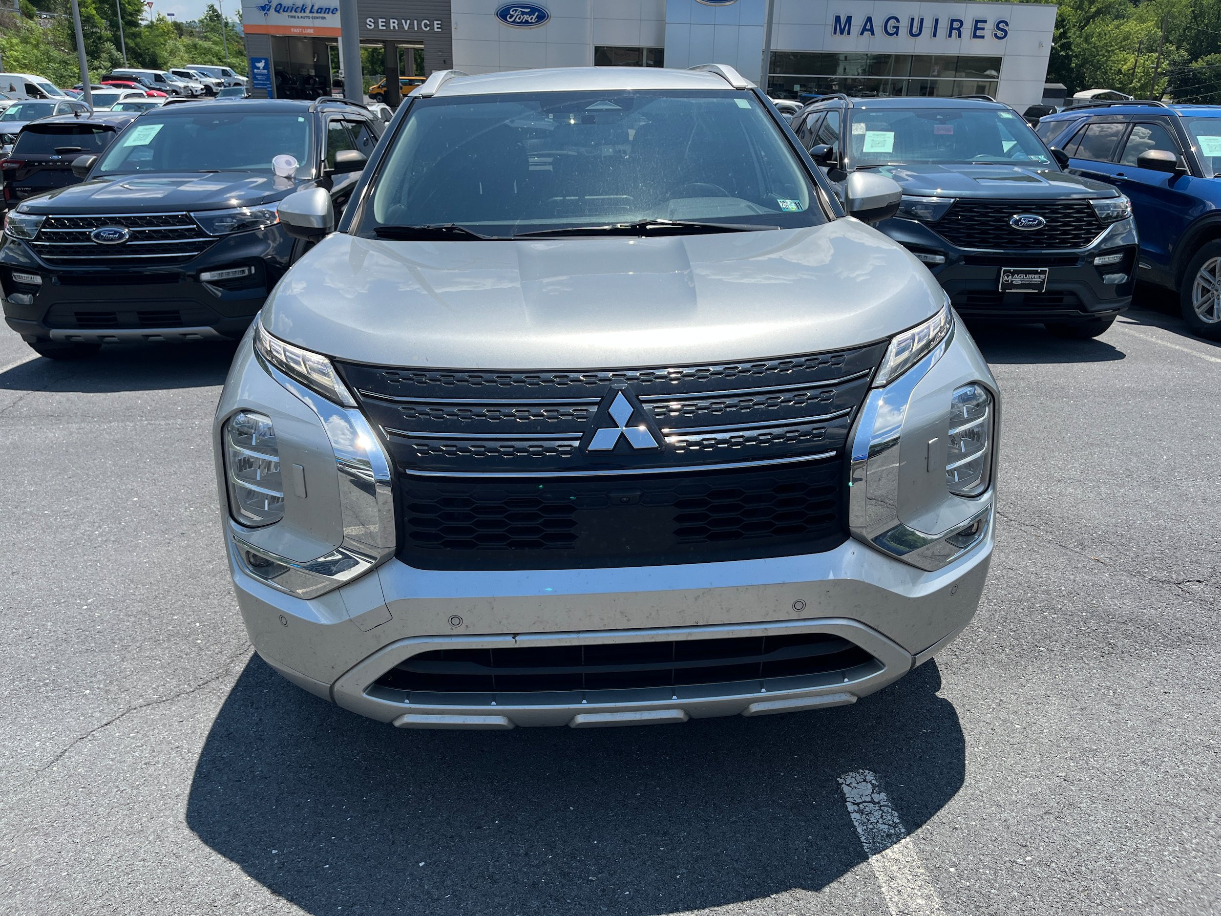 Used 2022 Mitsubishi Outlander SEL AWD/4WD image 3