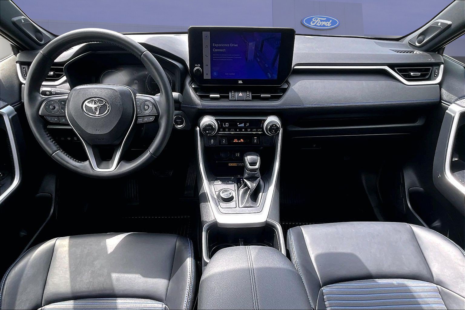 Used 2023 Toyota RAV4 XSE AWD/4WD image 7
