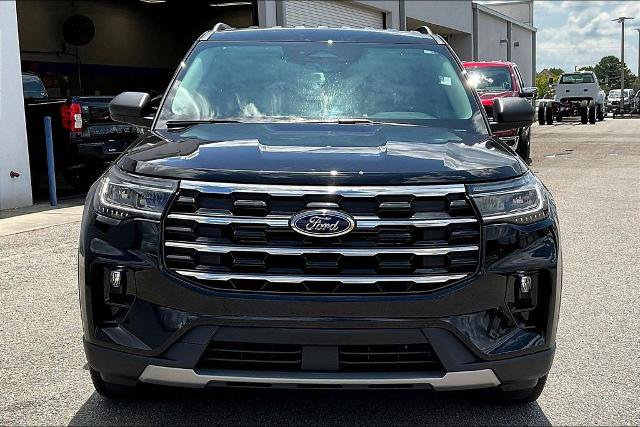 Certified 2025 Ford Explorer Active w/ Active Comfort Package RWD image 2