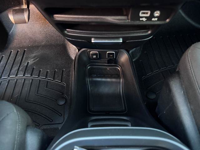 Used 2020 Chrysler Pacifica Touring w/ S Appearance Package FWD image 16