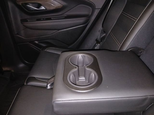 Used 2022 GMC Terrain Denali w/ Denali Premium Package image 43