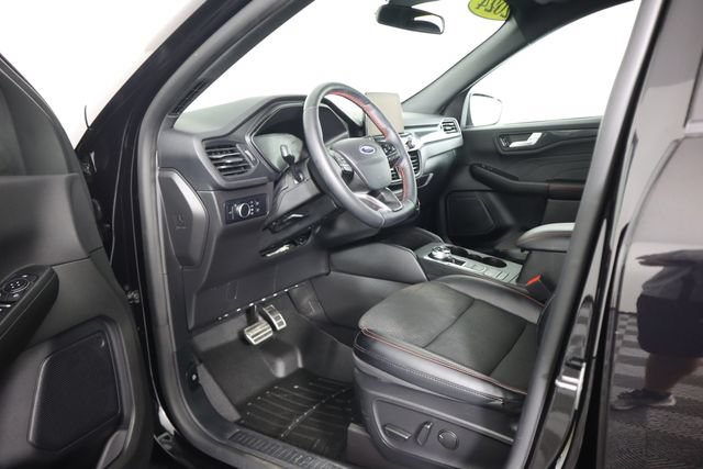 Certified 2024 Ford Escape ST-Line AWD/4WD image 29