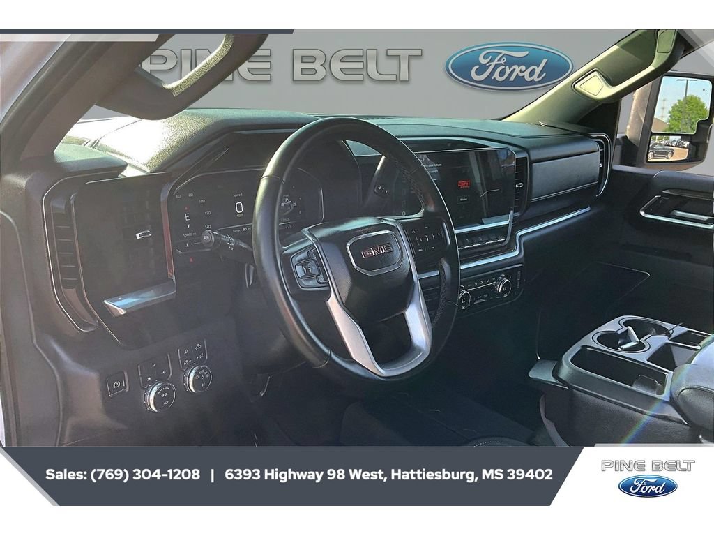 Used 2025 GMC Sierra 2500 SLE w/ SLE Value Package; AWD/4WD image 13
