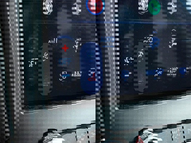 Certified 2024 Ford Edge SEL w/ Convenience Package image 21