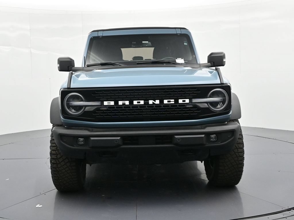 Certified 2022 Ford Bronco Wildtrak AWD/4WD image 3