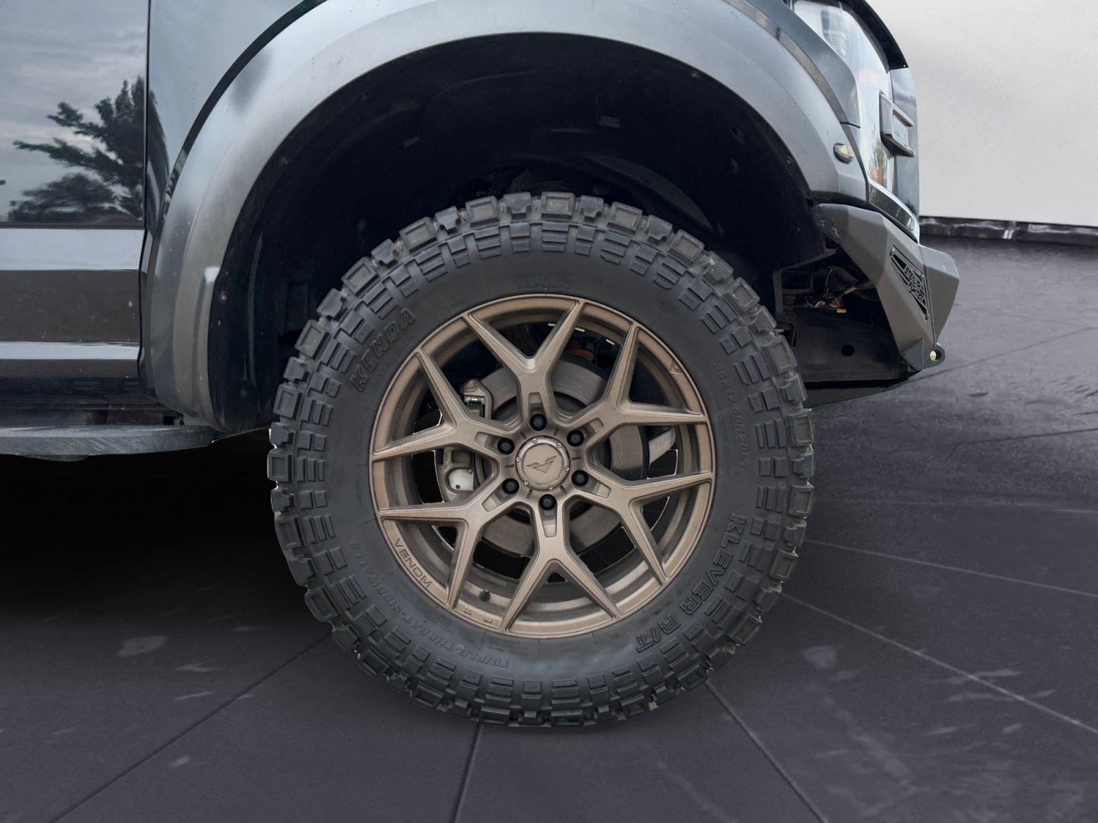 Certified 2019 Ford F150 Raptor w/ Equipment Group 802A Luxury AWD/4WD image 14