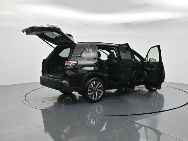Used 2025 Subaru Forester Touring w/ Popular Package - Touring AWD/4WD image 51