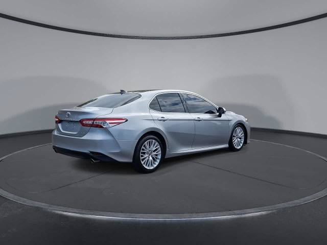 Used 2018 Toyota Camry XLE FWD image 8