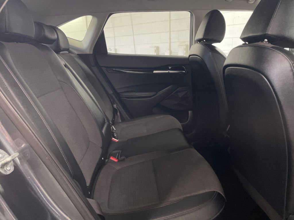 Used 2023 Kia Seltos S image 29