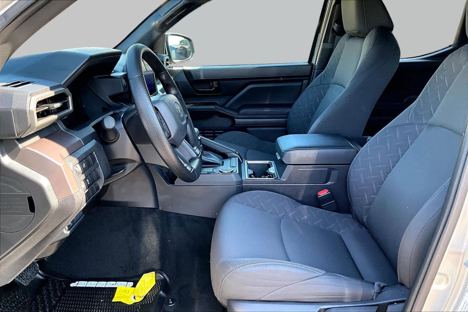 Used 2025 Toyota Tacoma SR5 RWD image 10