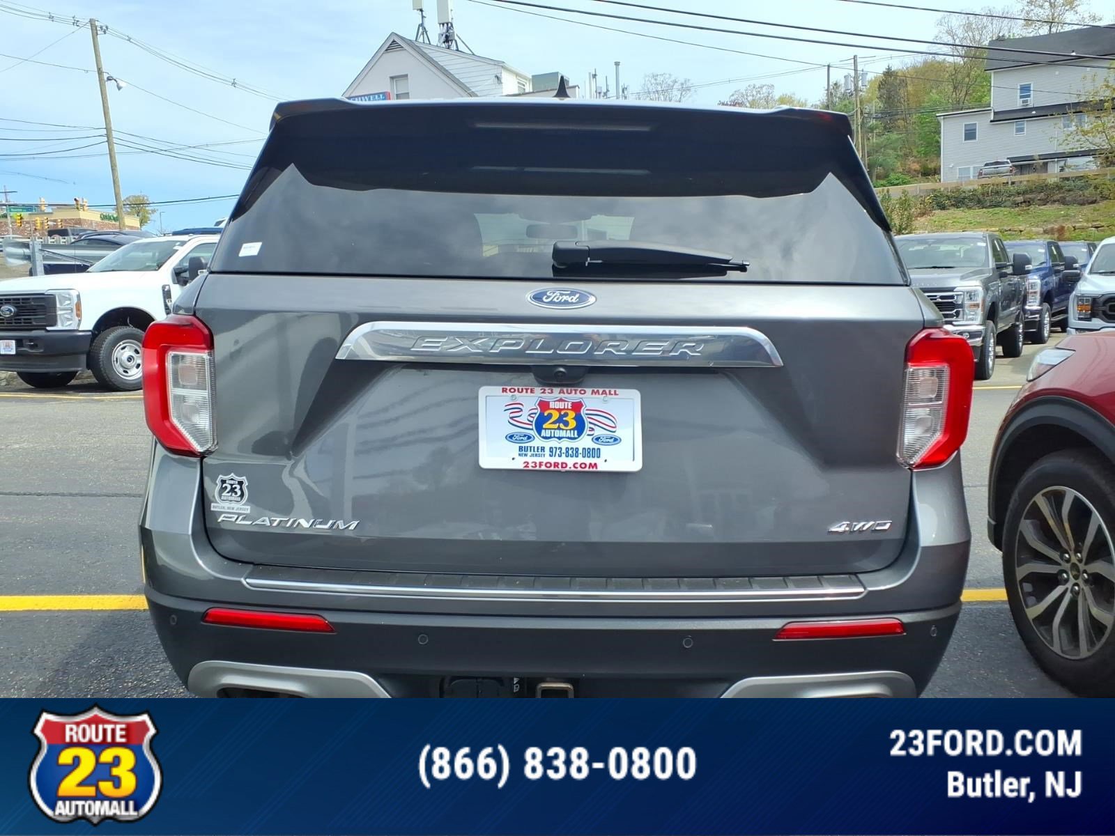 Certified 2023 Ford Explorer Platinum w/ Technology Package AWD/4WD image 4