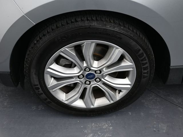 Certified 2022 Ford Edge Titanium w/ Equipment Group 301A image 9