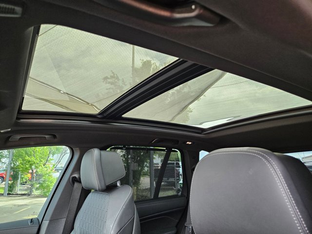 Used 2024 BMW X5 M60i image 17