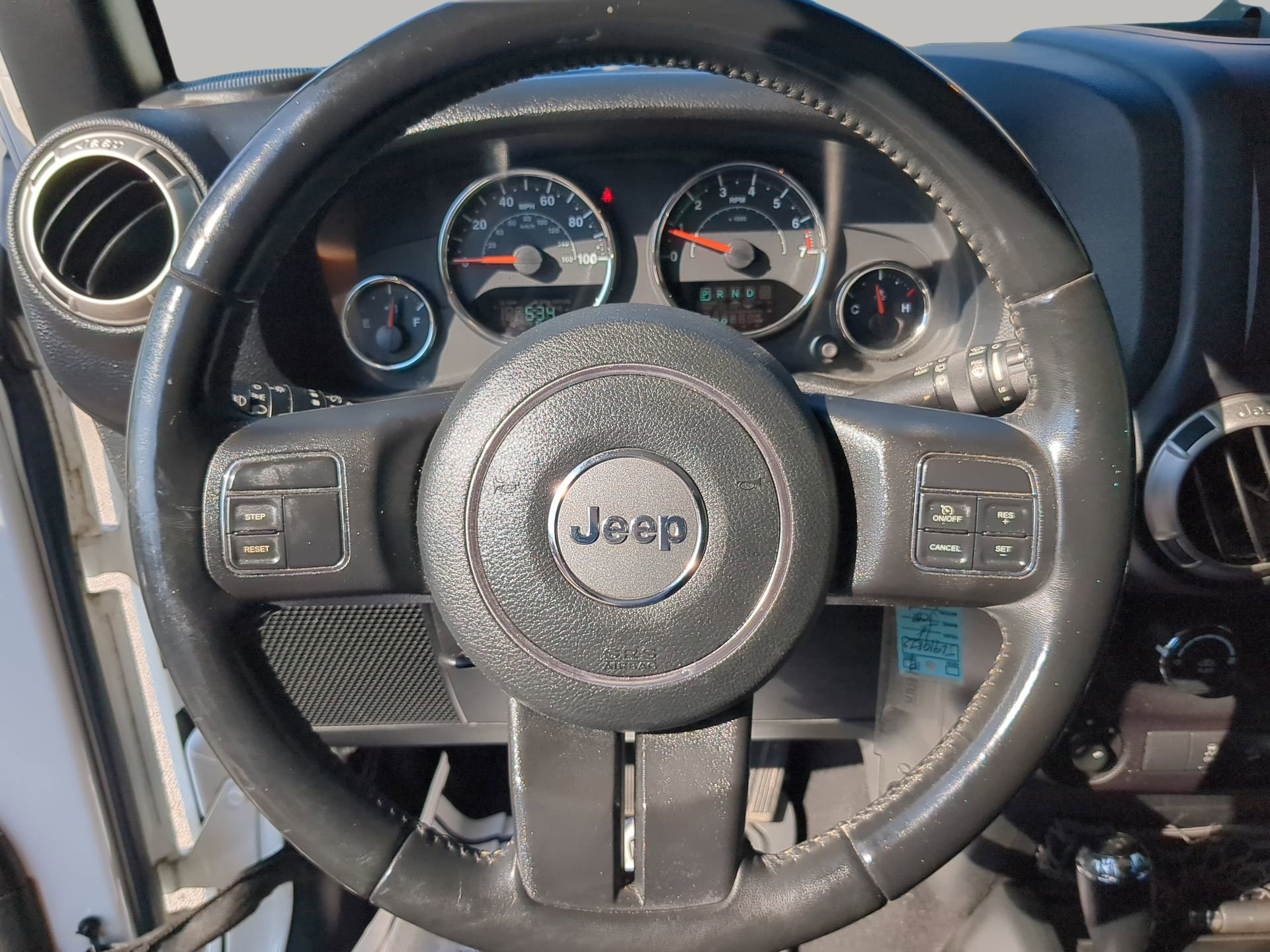 Used 2018 Jeep Wrangler Unlimited Sahara image 50
