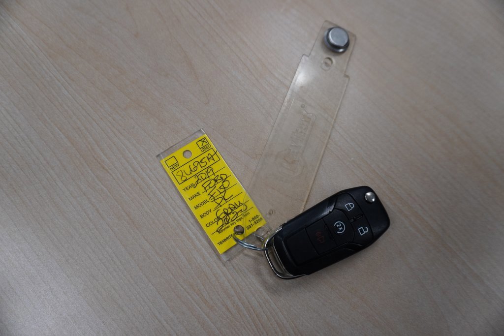 Certified 2019 Ford F150 XLT w/ Equipment Group 302A Luxury image 33