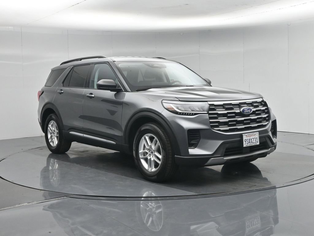 Certified 2025 Ford Explorer Active RWD image 60