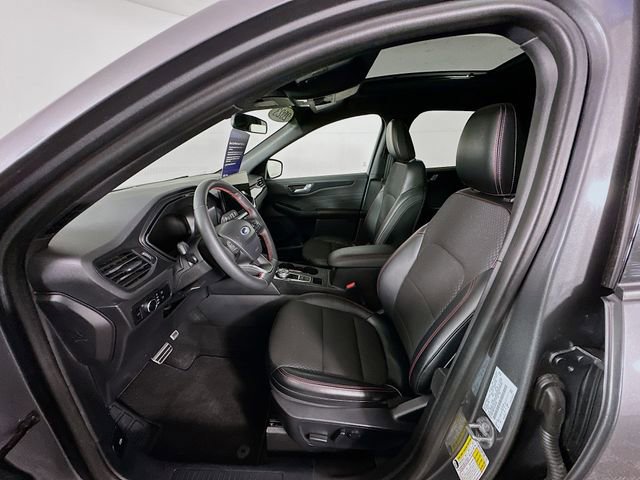 Certified 2024 Ford Escape ST-Line w/ Tech Pack #1 AWD/4WD image 29