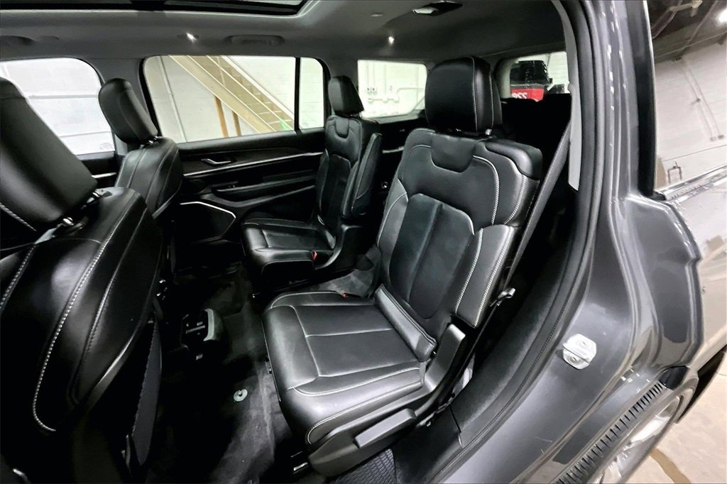 Used 2021 Jeep Grand Cherokee L Limited image 25