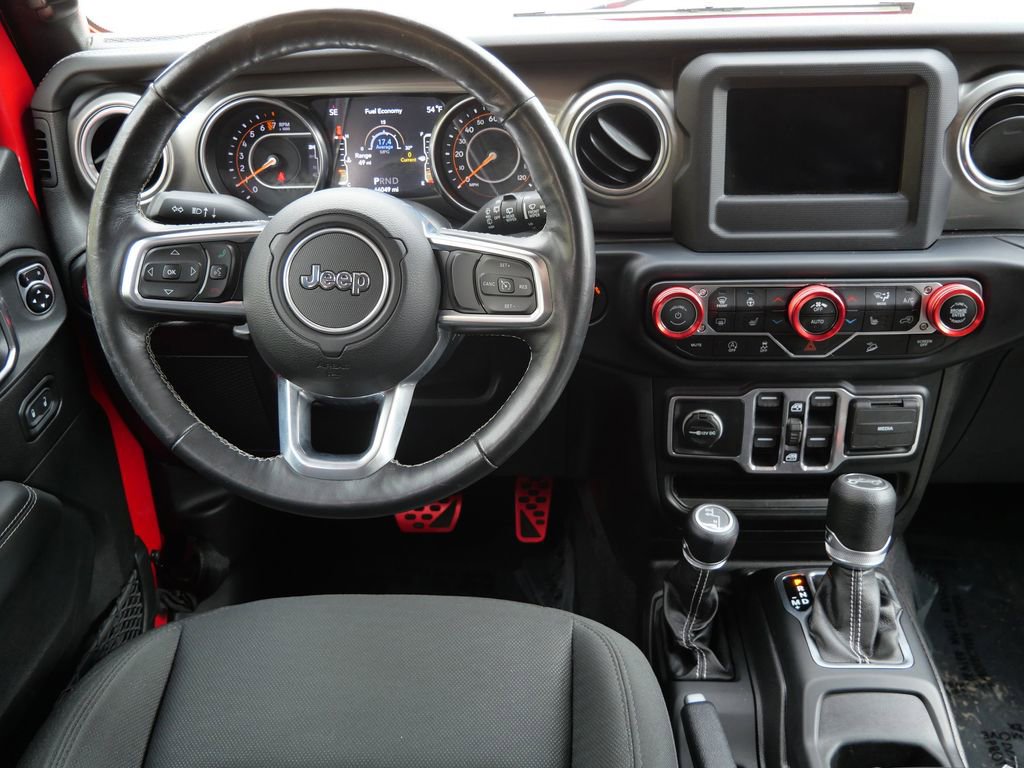 Used 2019 Jeep Wrangler Unlimited Sahara w/ Cold Weather Group AWD/4WD image 14