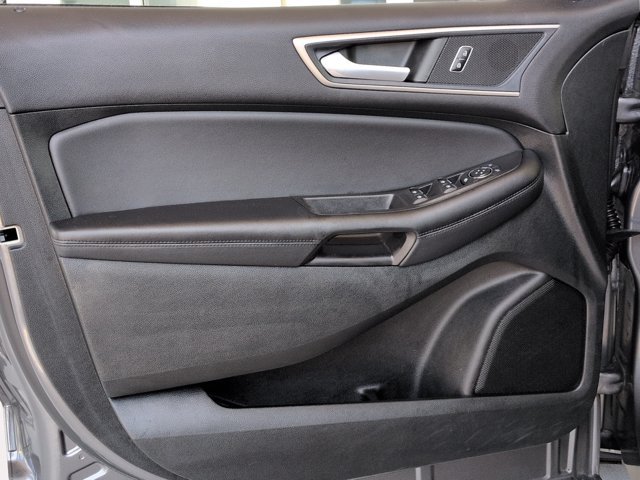 Certified 2022 Ford Edge SEL w/ Convenience Package AWD/4WD image 13