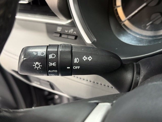 Used 2023 Toyota Highlander XLE FWD image 20