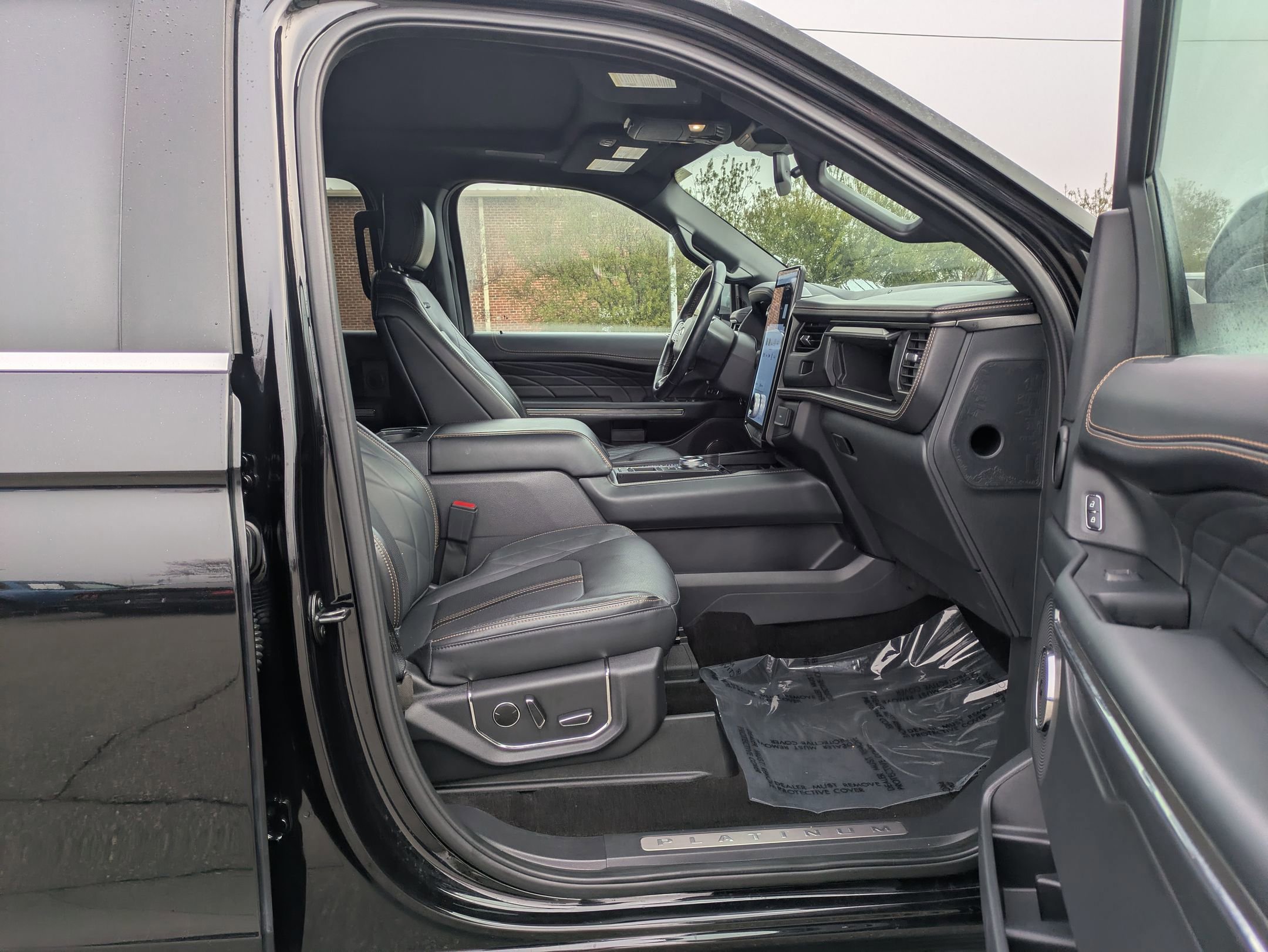 Certified 2023 Ford Expedition Platinum image 34