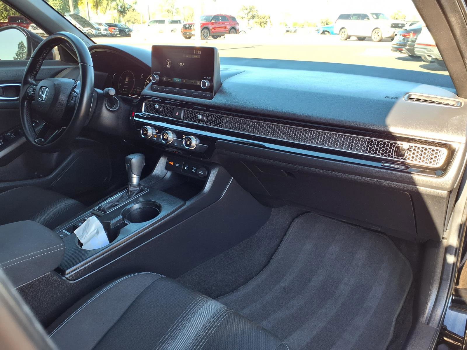 Used 2025 Honda Civic Sport image 10