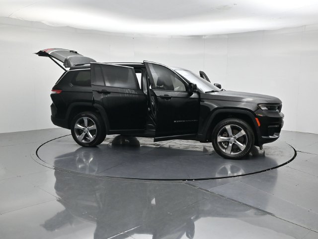 Used 2022 Jeep Grand Cherokee L Limited AWD/4WD image 47