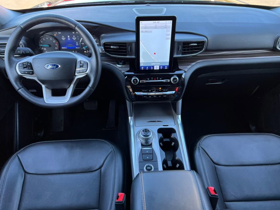 Certified 2023 Ford Explorer Limited w/ Limited Technology Package image 6