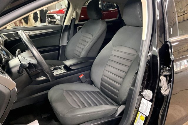 Certified 2019 Ford Fusion SE FWD image 15